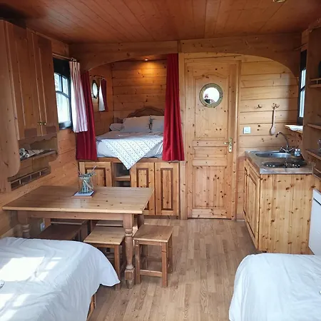 Roulottes - Les Lits De Berger Parque de Campismo *