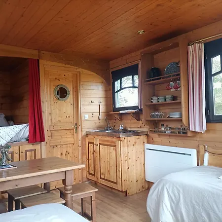 Campsite Roulottes - Les Lits De Berger