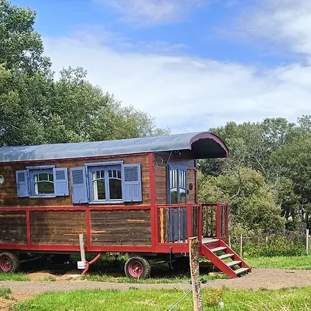Roulottes - Les Lits De Berger * Saint-Front (Haute-Loire)